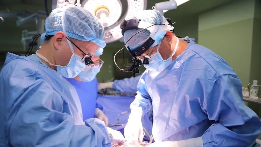 17歲少年咳嗽發(fā)熱15天，找不到感染原因！一查心臟更嚇人！上海醫(yī)生出手→