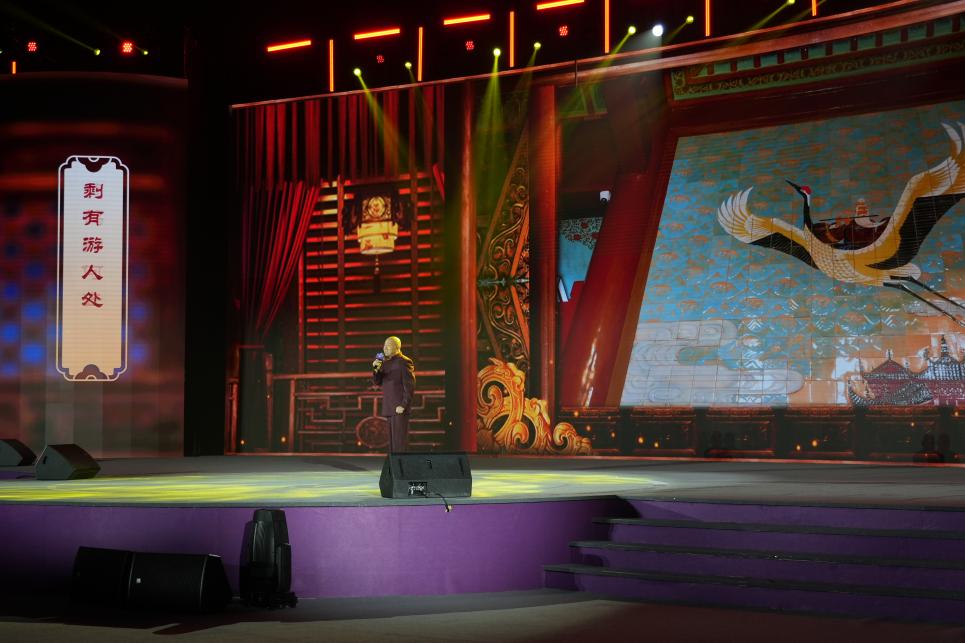 《菩薩蠻·黃鶴樓》節(jié)目現(xiàn)場。人民網(wǎng)記者 于凱攝