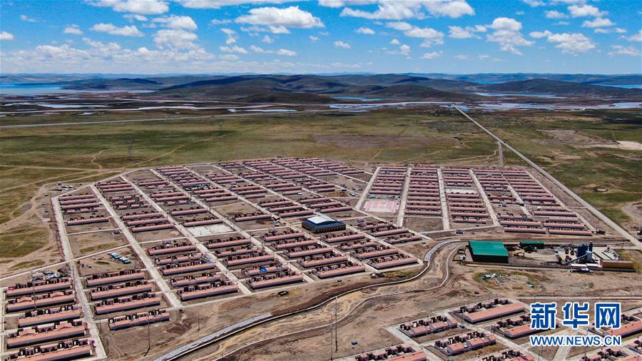 （走向我們的小康生活）（1）青?，敹啵狐S河源的幸福村