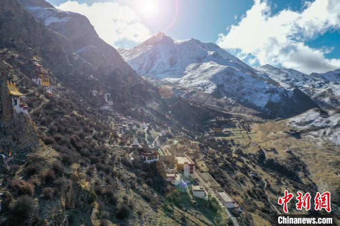 資料圖為拉薩市達(dá)孜區(qū)境內(nèi)的扎葉巴寺?！∝暩聛硭?攝