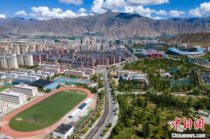圖為西藏拉薩柳梧新區(qū)。　江飛波 攝