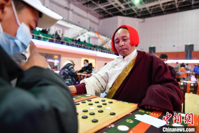 圖為比賽現(xiàn)場。　貢嘎來松 攝