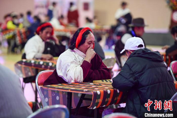 圖為比賽現(xiàn)場?！∝暩聛硭?攝