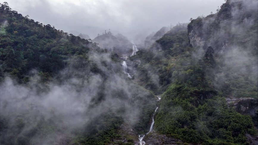 秋日里的墨脫云海。張澤坤攝